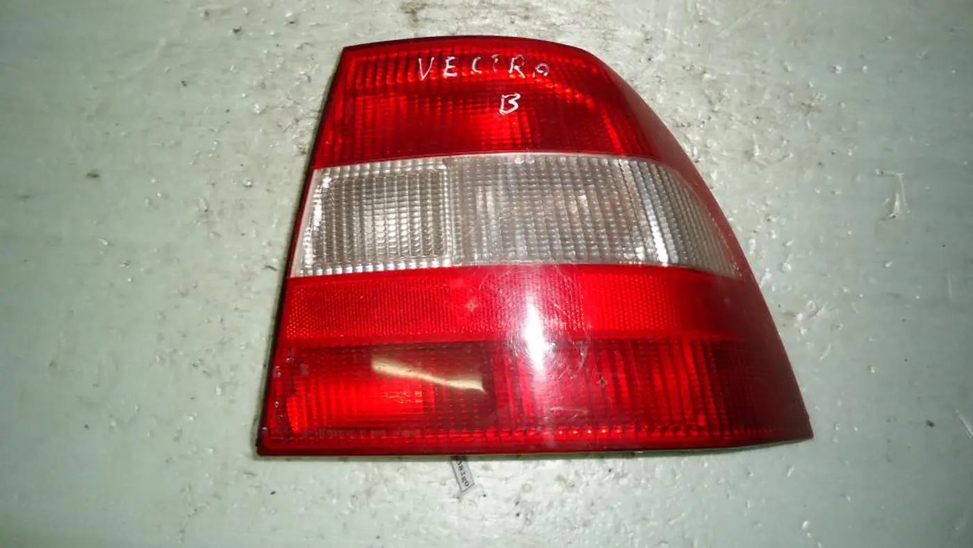 Фонарь задний правый к Opel Vectra 1999
