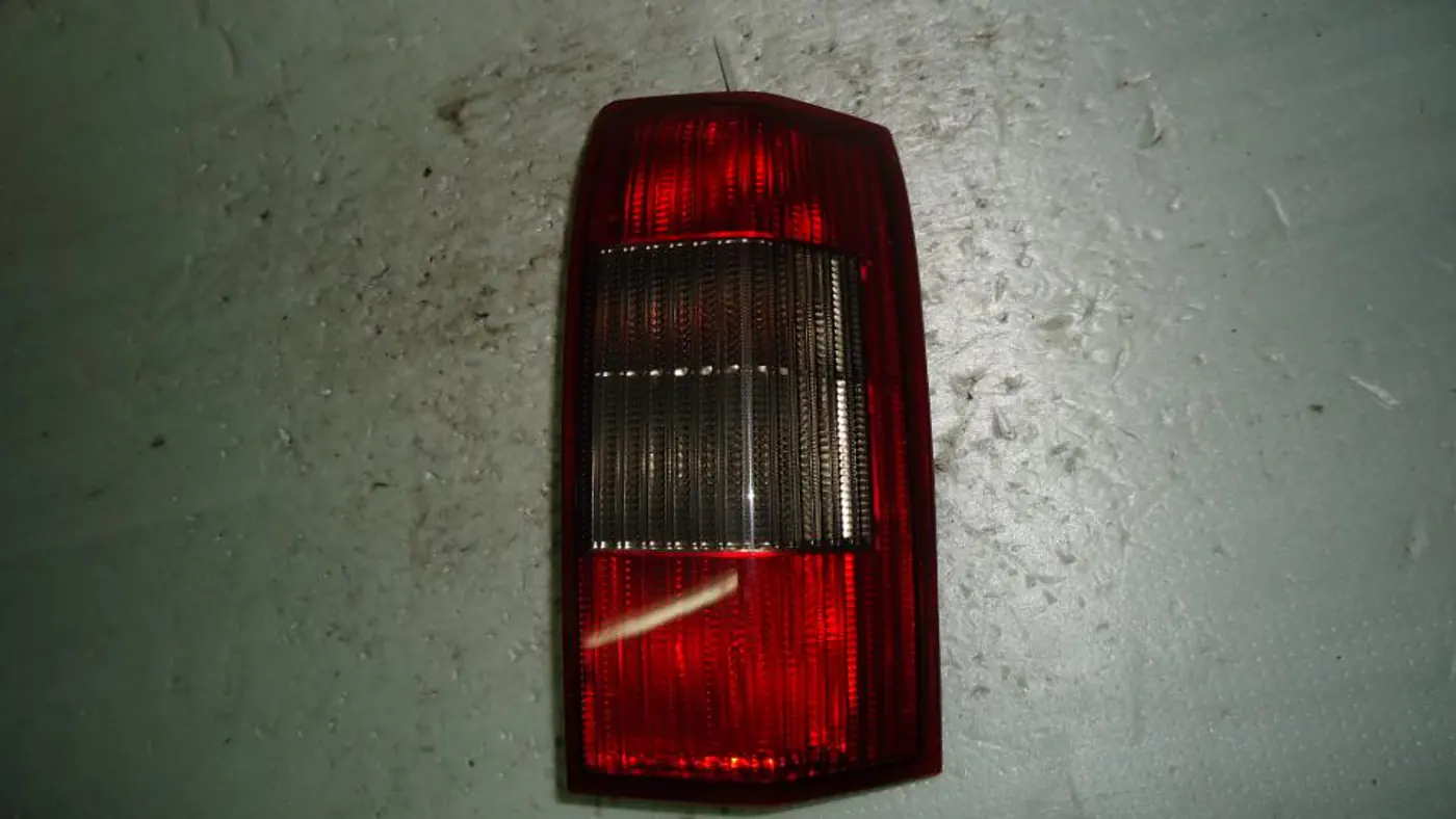 Фонарь задний правый к Opel Omega 2002