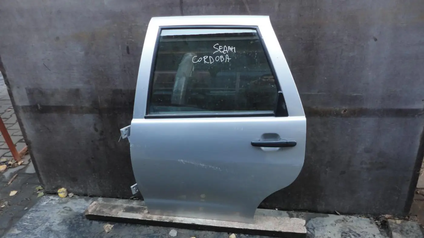 Дверь задняя левая к SEAT Cordoba 2001