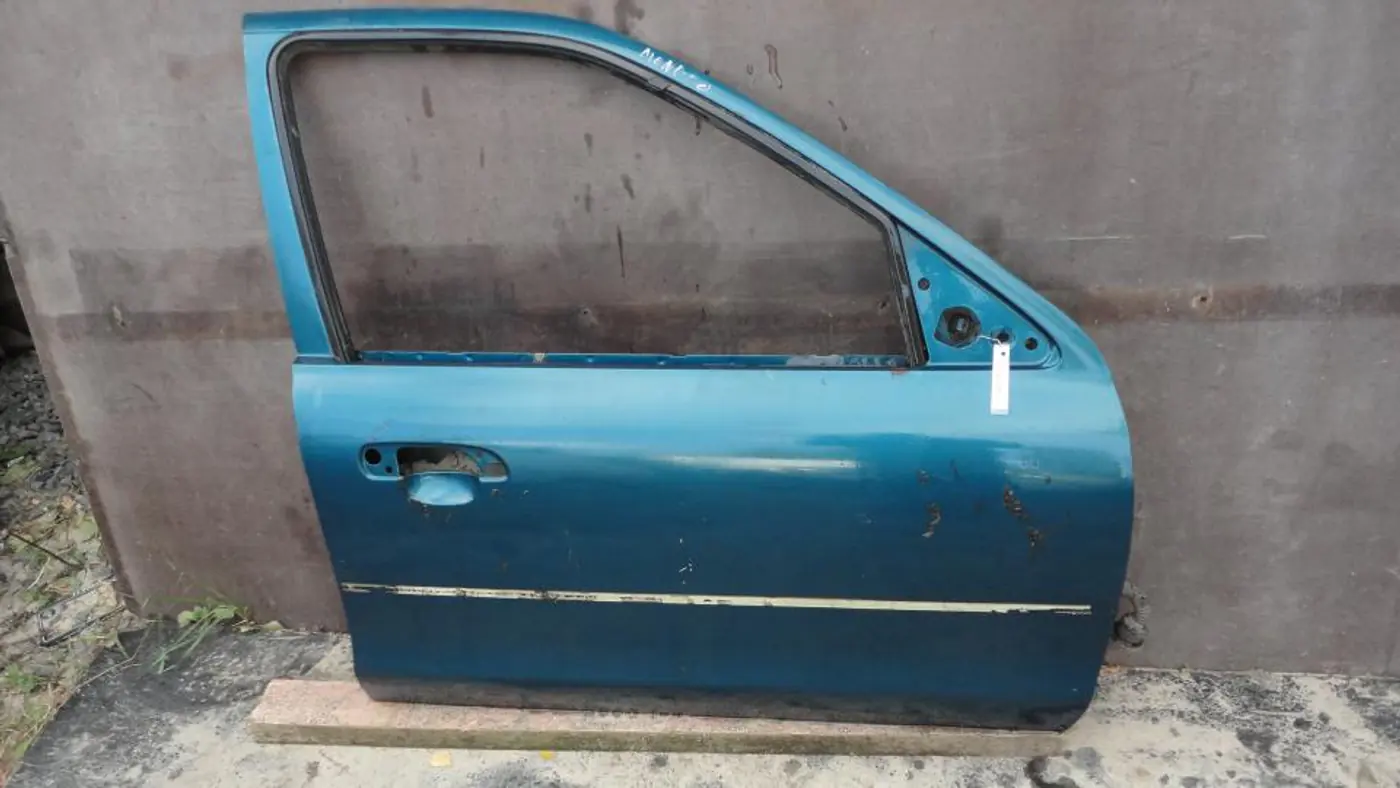 Дверь передняя правая к Ford Mondeo 1993