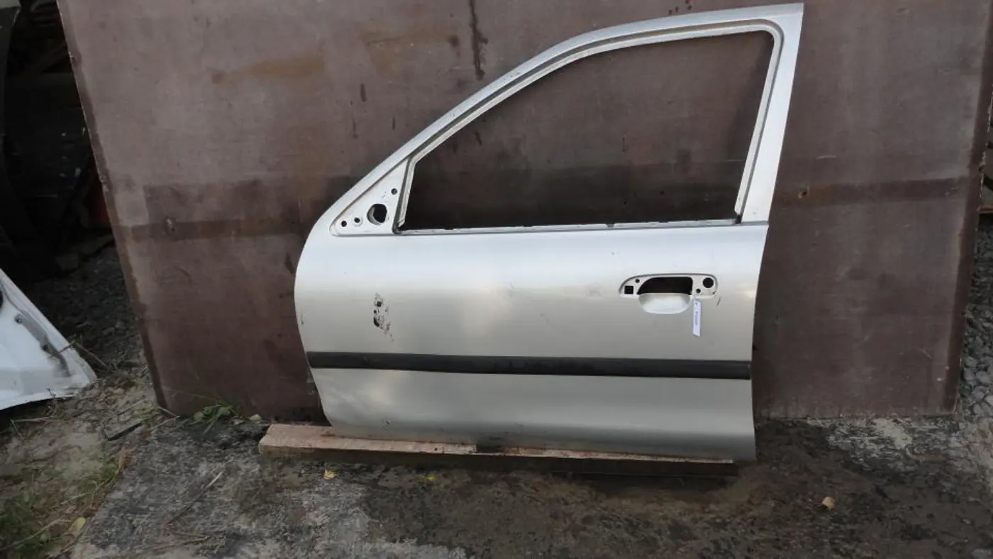 Дверь передняя левая к Ford Mondeo 1994