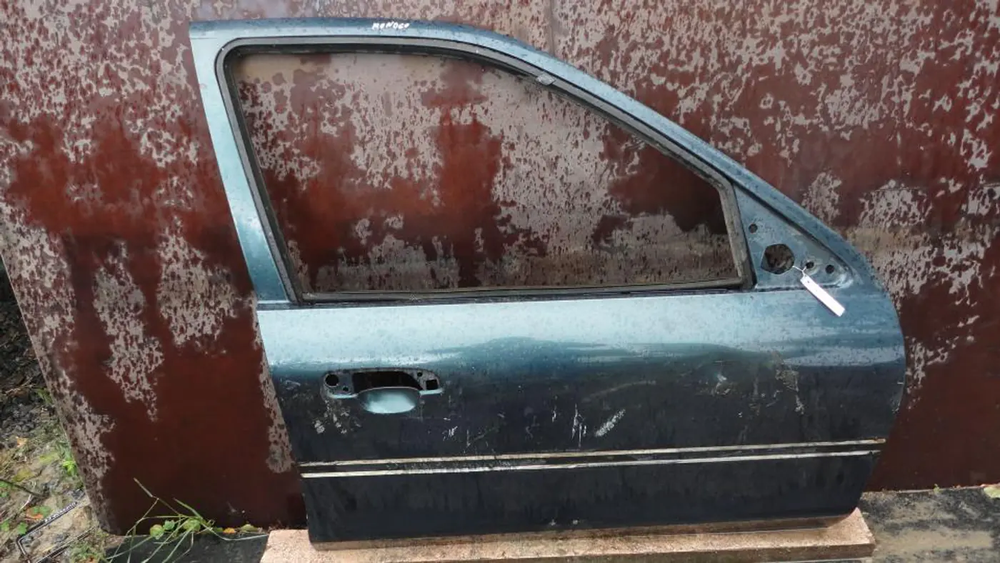 Дверь передняя правая к Ford Mondeo 1995