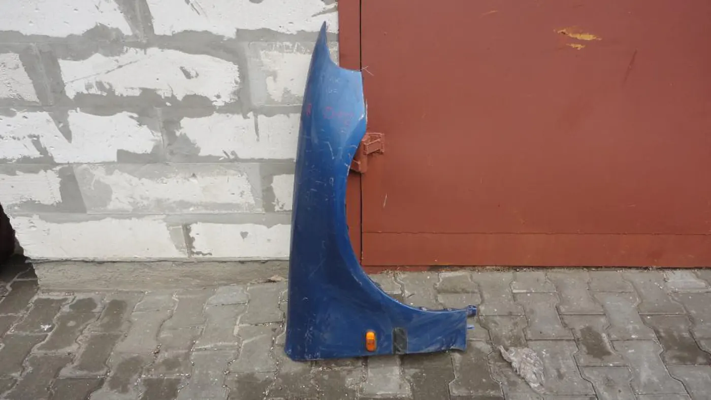 Крыло переднее правое к Honda Civic 1994