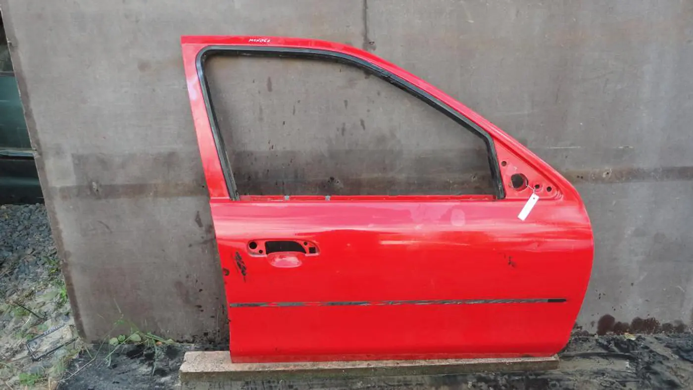 Дверь передняя правая к Ford Mondeo 1997
