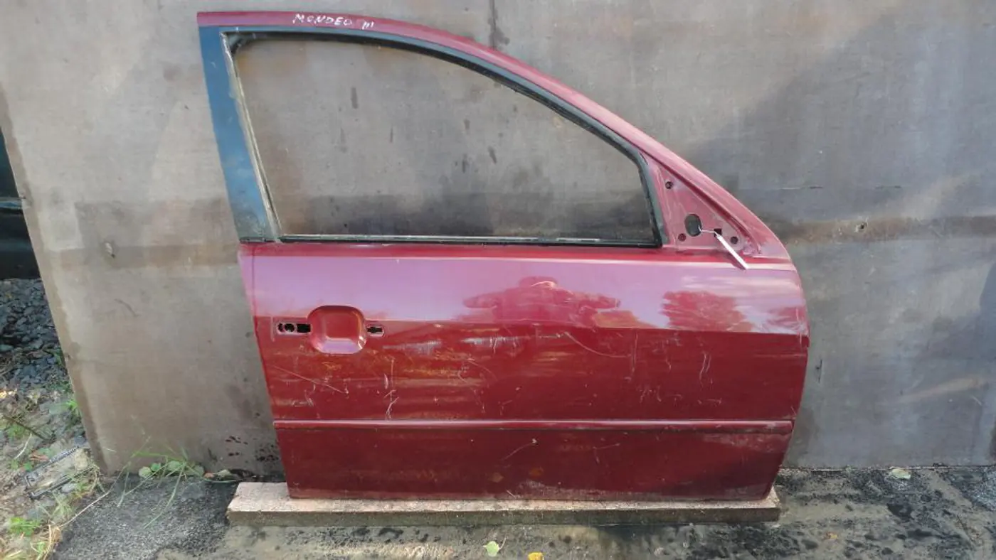 Дверь передняя правая к Ford Mondeo 2002