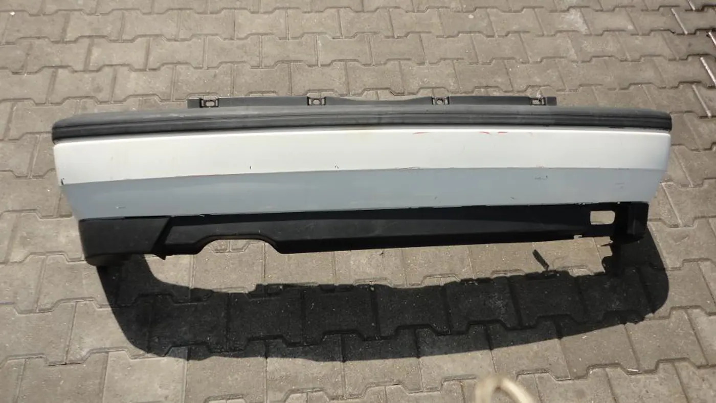 Бампер задний к Volkswagen Golf 1995