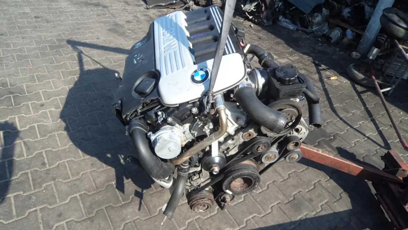 Двигатель к BMW 5 2001