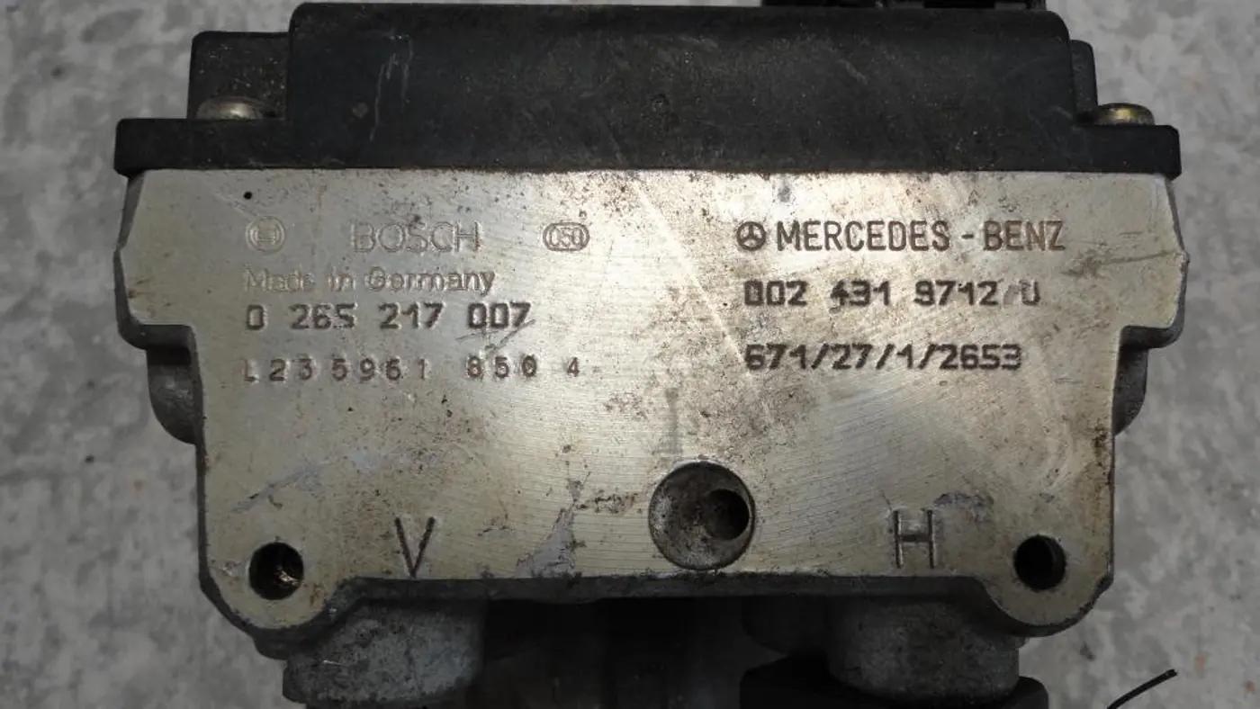 Блок ABS к Mercedes-Benz 210 1996