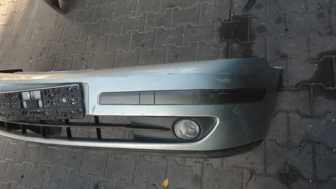 Бампер передний к Renault Laguna 2003