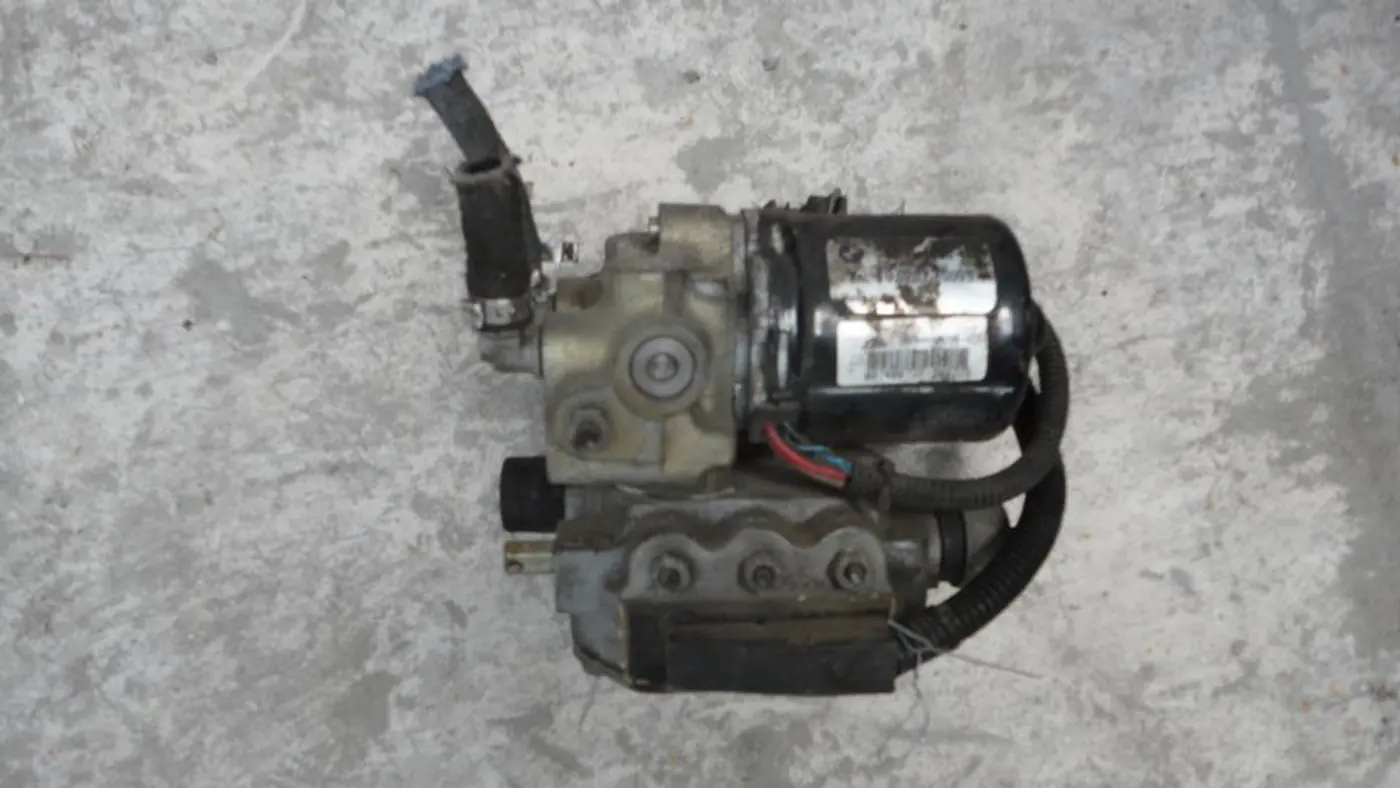 Блок ABS к BMW 3 series 1992