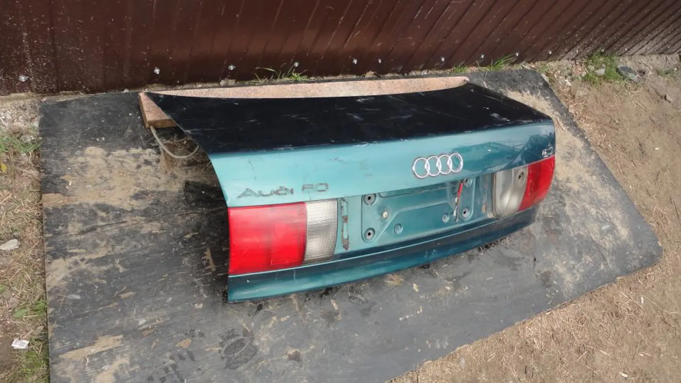 Крышка багажника (дверь 3-5) к Audi 80 1994