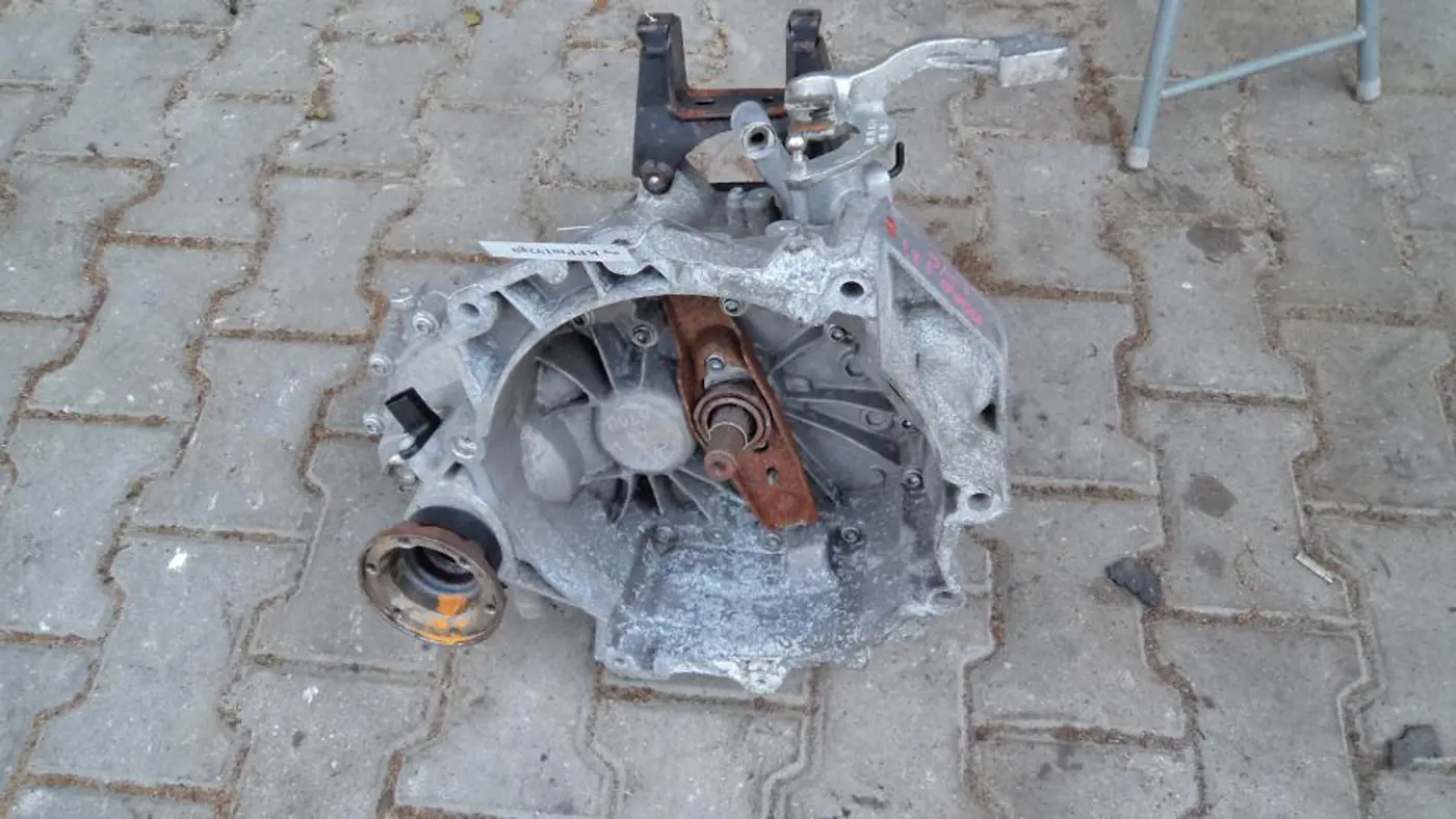 КПП механическая (МКПП) к Volkswagen Polo 2009