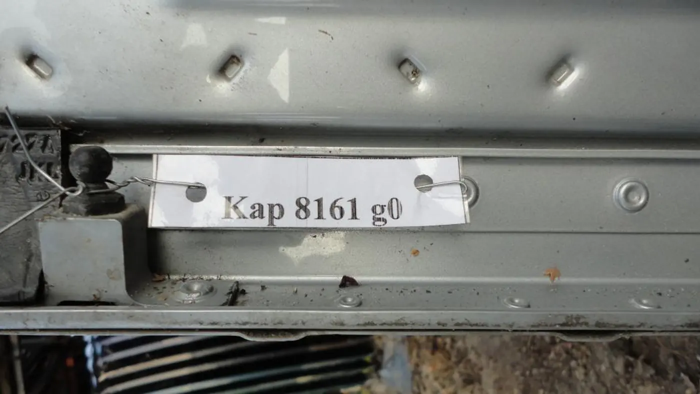 Капот к Audi A8 1998