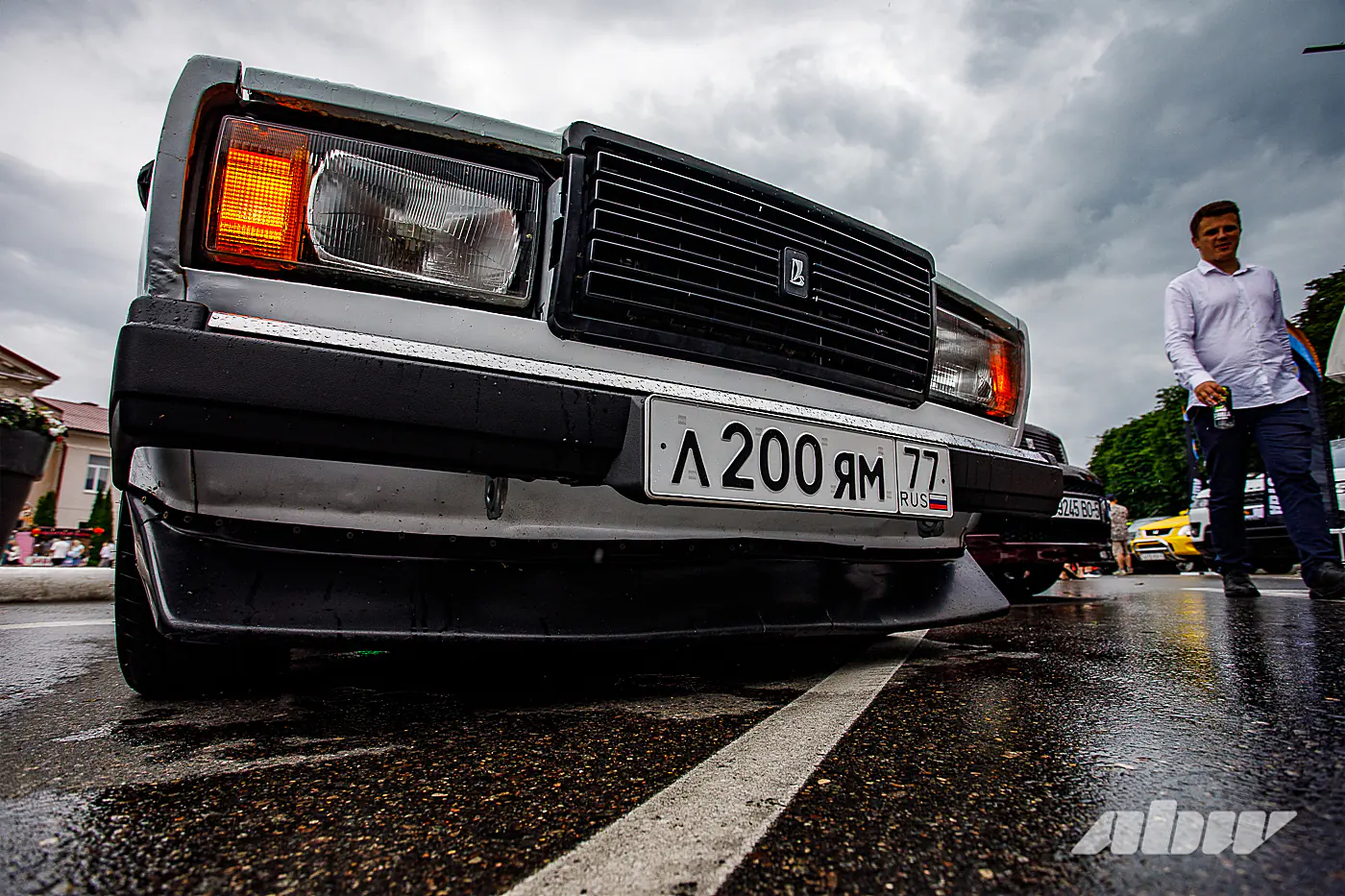 Полицейские на Ford и короли автозвука: наш репортаж с автофеста в Логойске