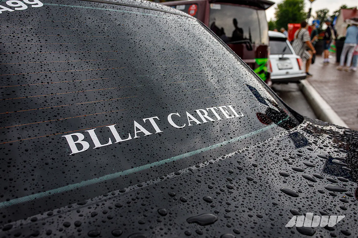 Полицейские на Ford и короли автозвука: наш репортаж с автофеста в Логойске