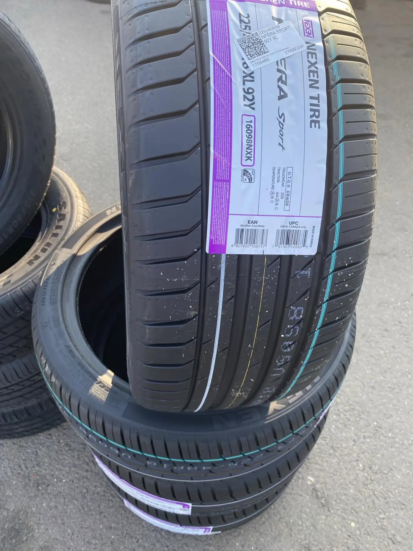 R18 225 40 Hankook N'Fera Sport