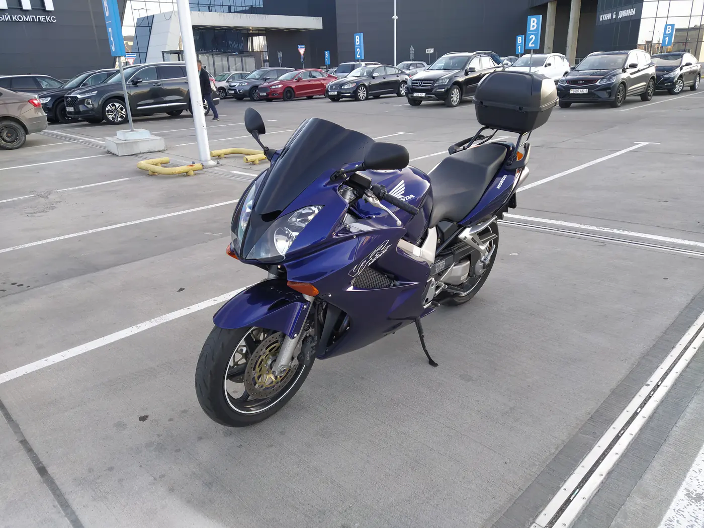Honda VFR 800, 2003