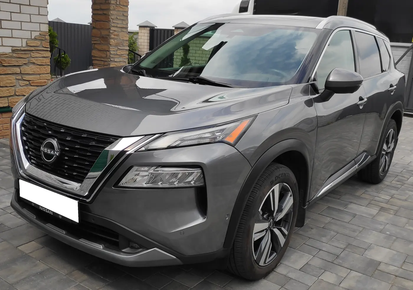 Nissan Rogue III, 2022