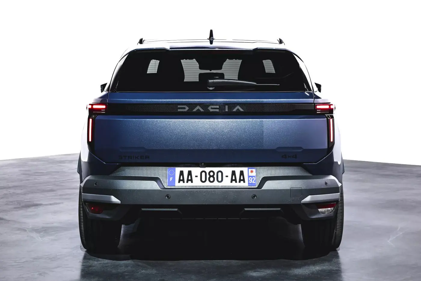 Dacia представила кросс-универсал Striker