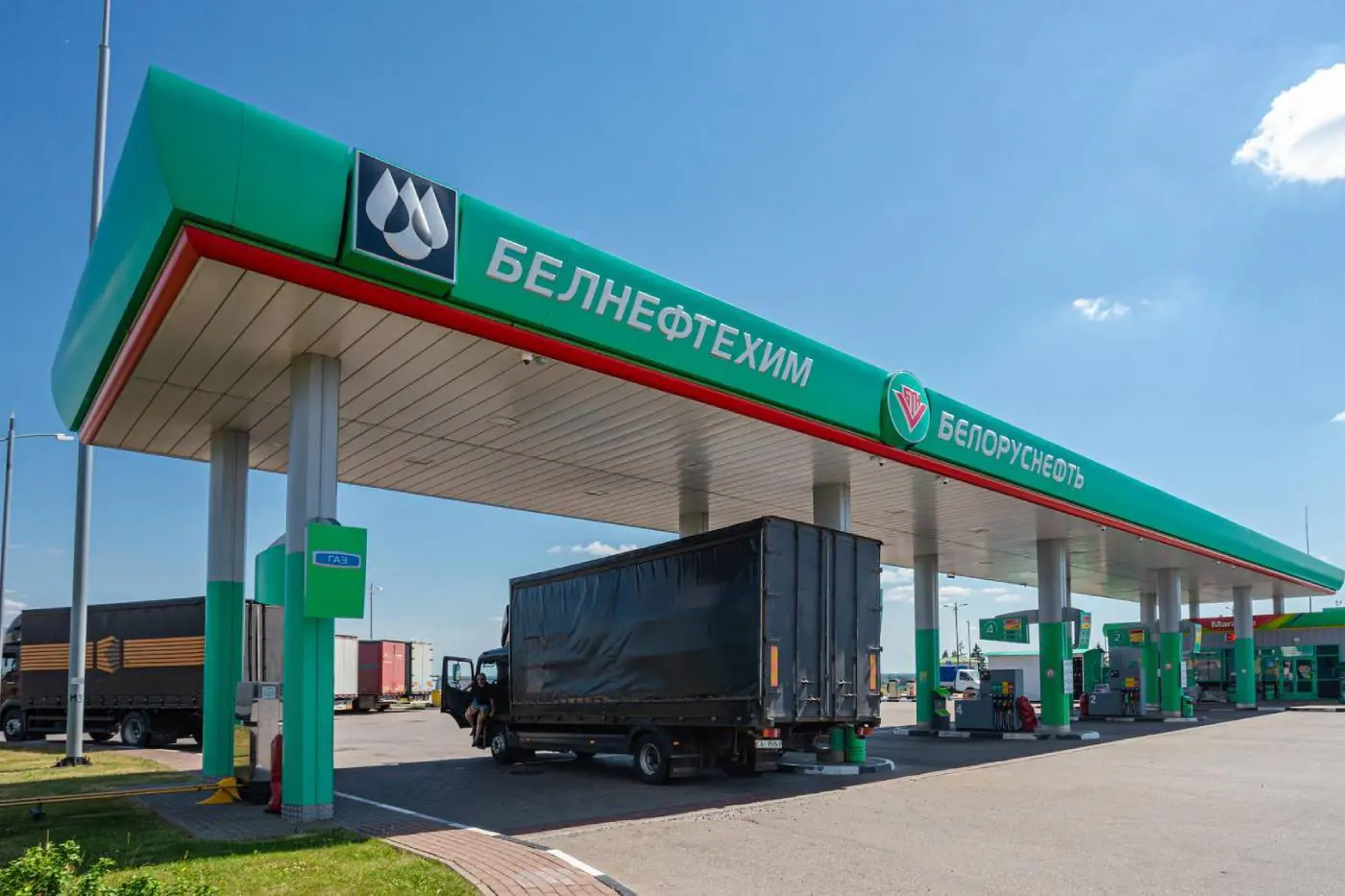 Топлива хватит всем: «Белнефтехим» о ситуации с бензином