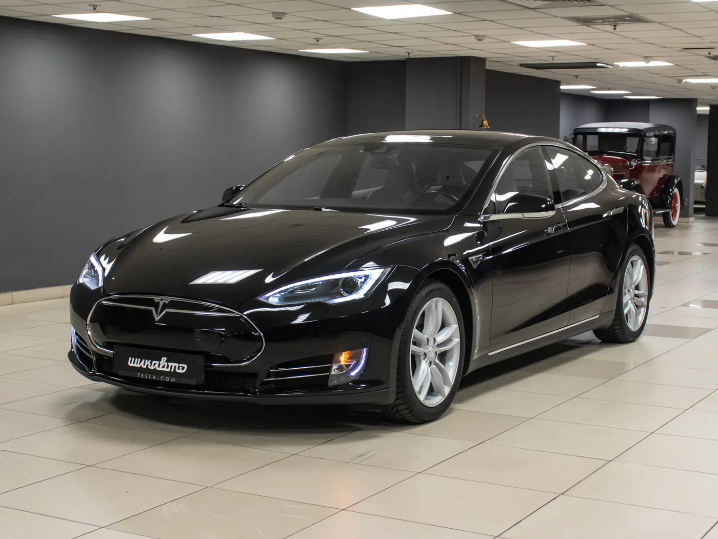 Tesla Model S I, 2015