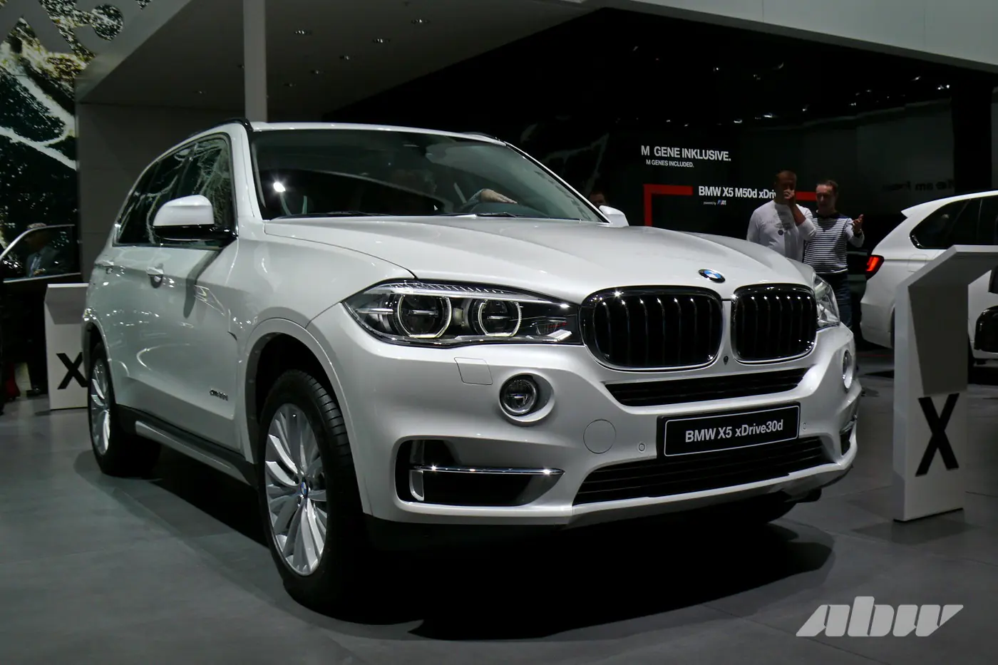 Новый BMW X5: спорная внешность, бензин, дизель и электричество