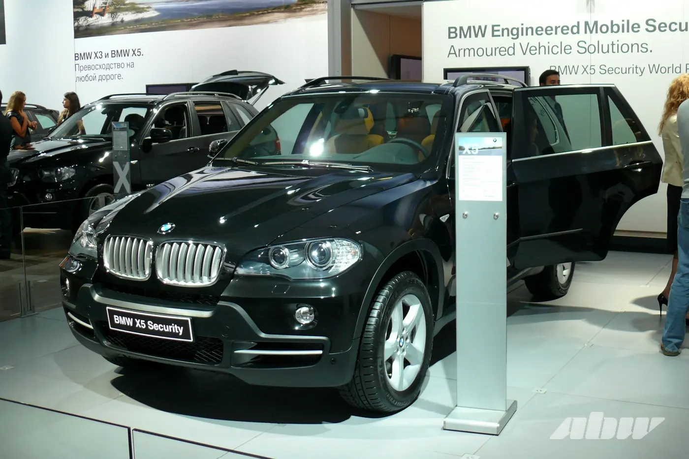 Новый BMW X5: спорная внешность, бензин, дизель и электричество