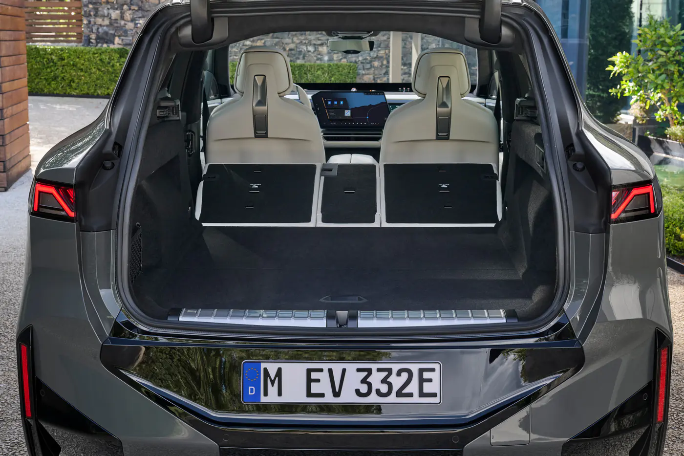 Новый BMW X5: спорная внешность, бензин, дизель и электричество
