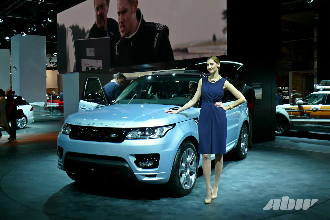 Два десятилетия «внедорожного спорта»: англичане отметили юбилей Range Rover Sport