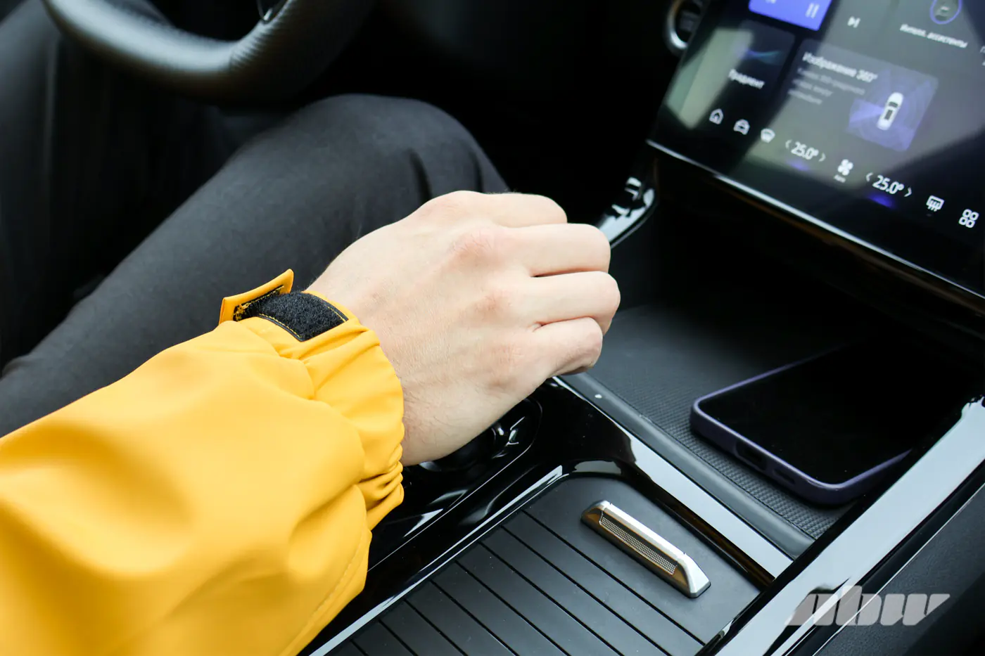 Пять лет спустя: стоит ли менять проверенный временем Geely Coolray на новый Geely Cityray