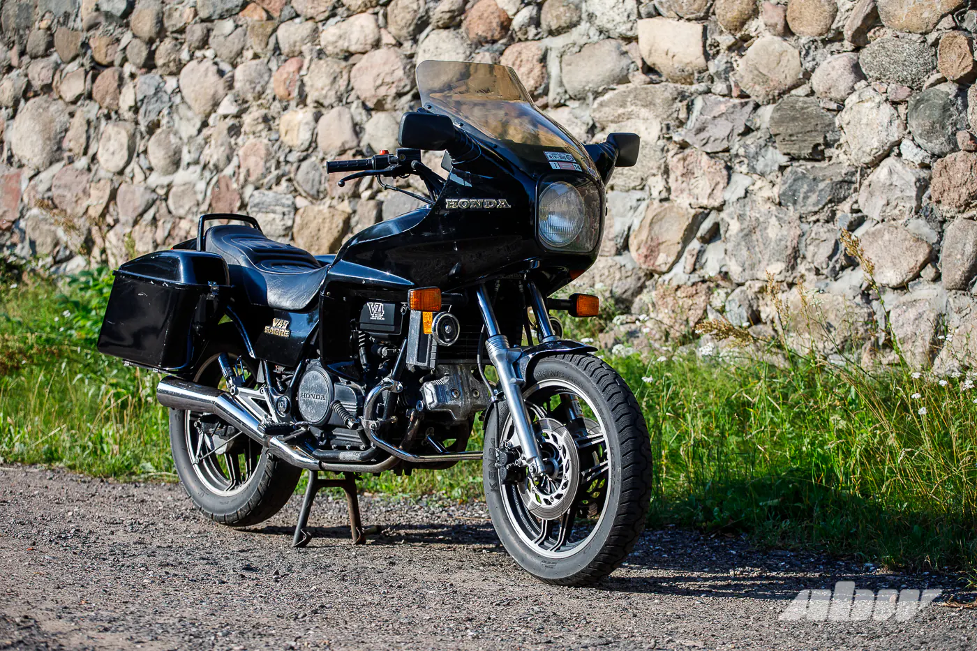 Непонятый: разбираемся, в чем Honda V45 Sabre опередила свое время