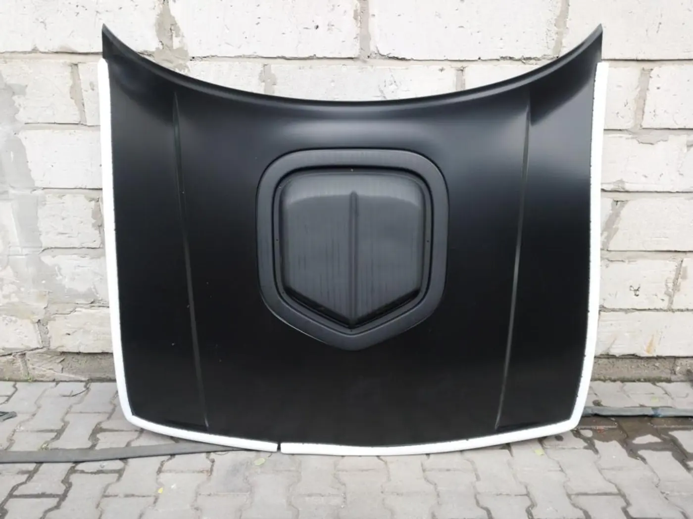 Капот к Dodge Challenger 2019