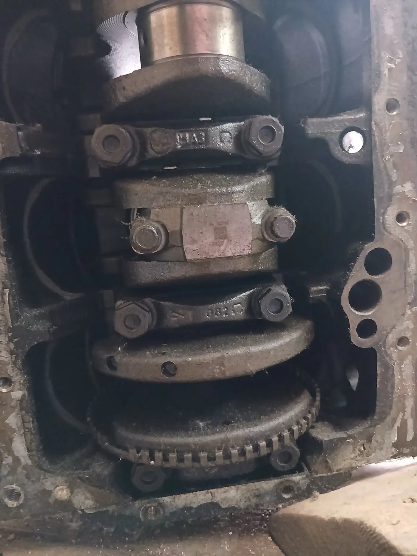 Двигатель к Volkswagen Passat 2003