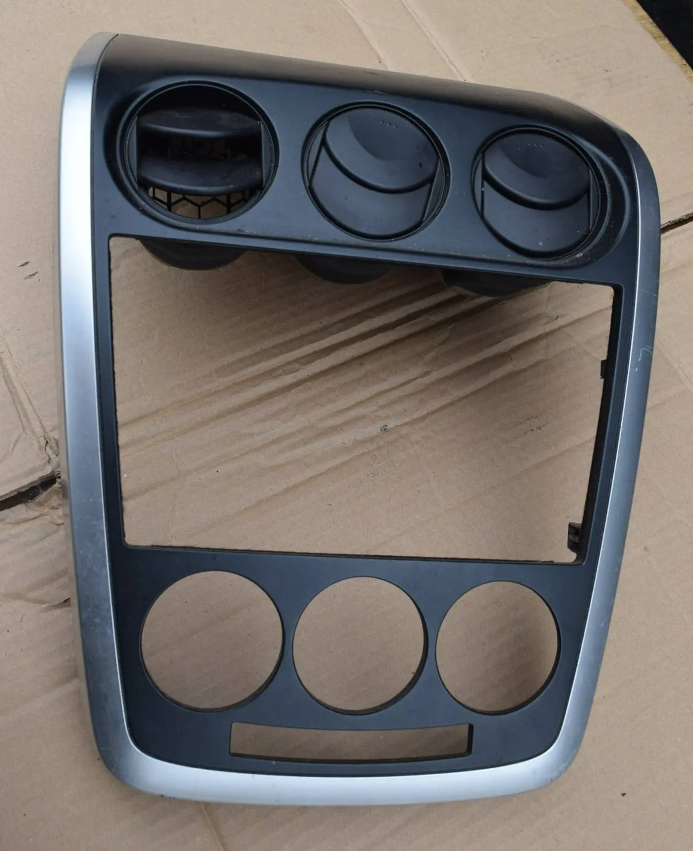 Рамка под магнитолу к Mazda CX-7 2007