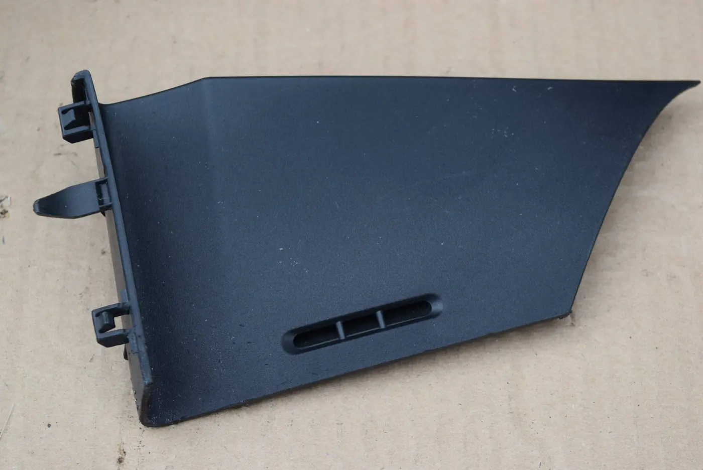 Накладка декоративная на торпедо к Mazda CX-7 2007