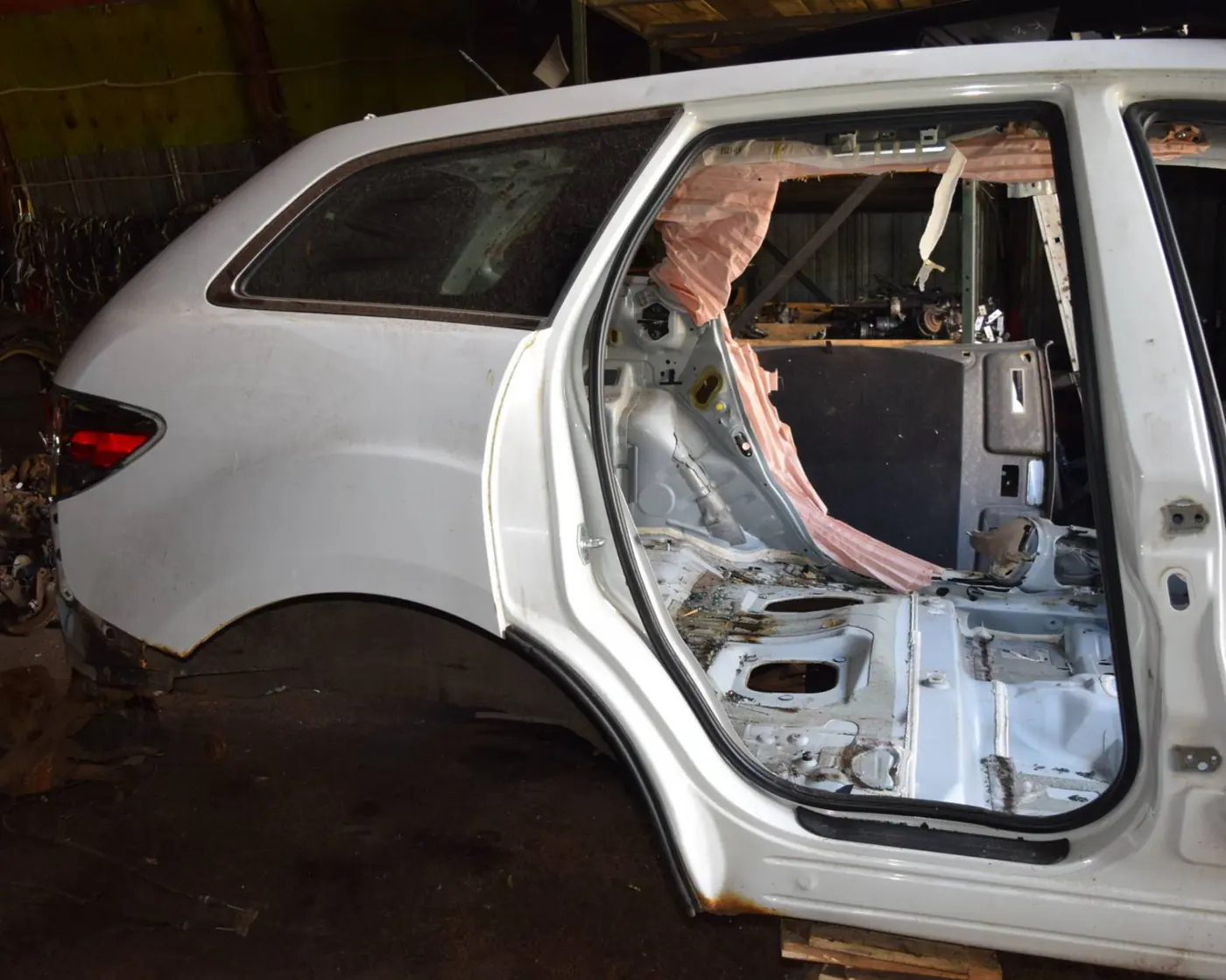 Крыло заднее правое к Mazda CX-7 2007