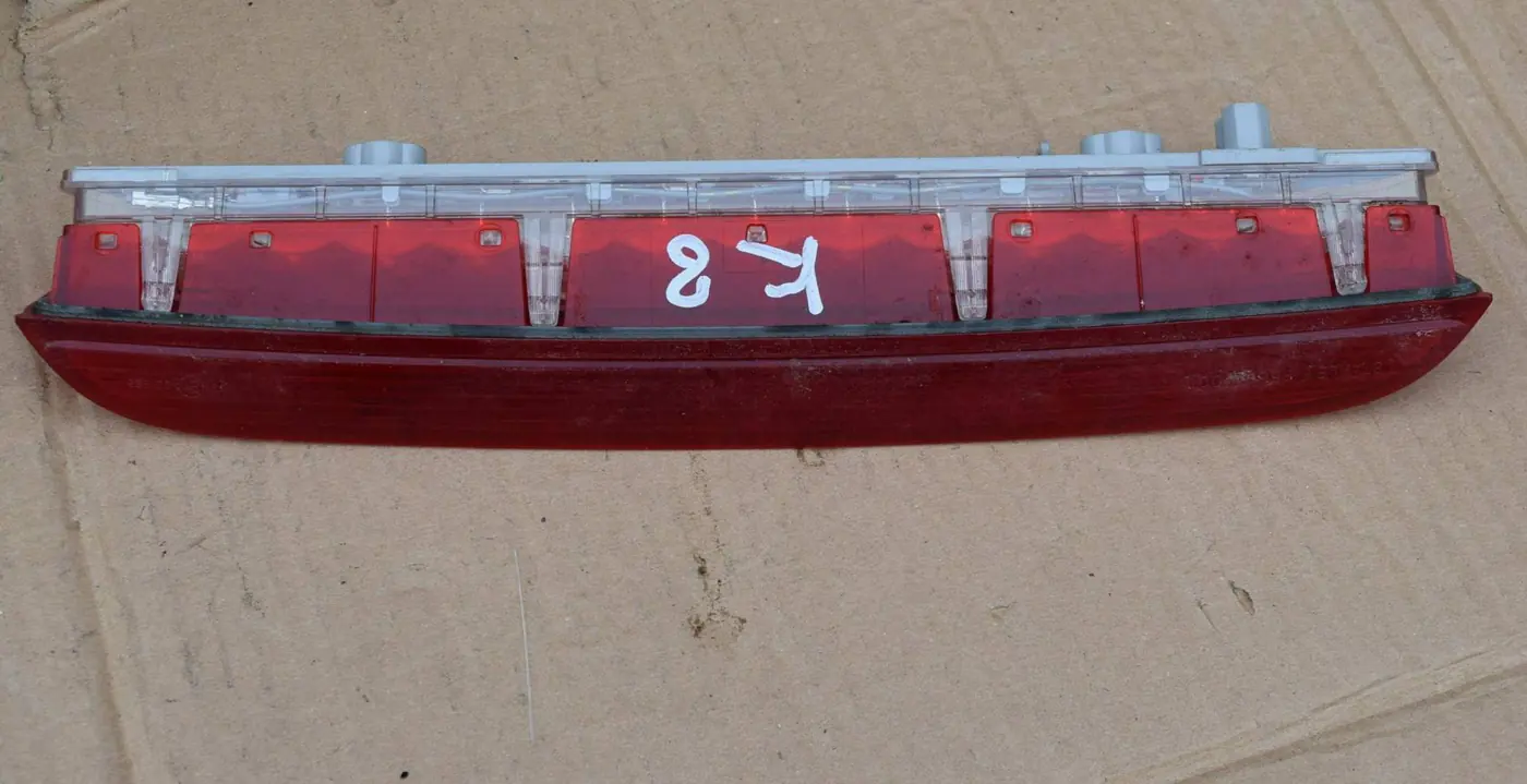 Стоп-сигнал к Mazda CX-7 2007