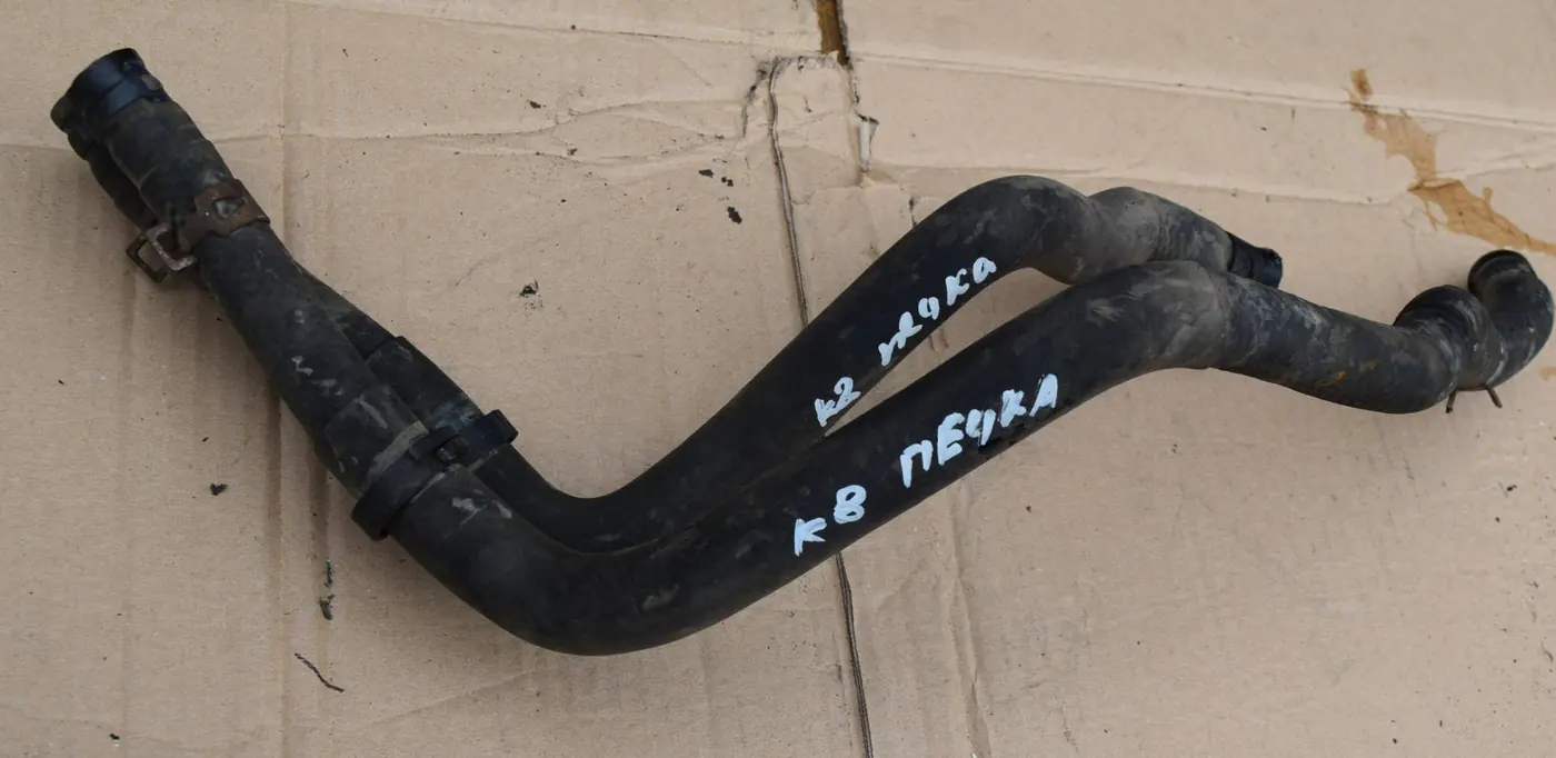 Патрубок отопителя (печки) к Mazda CX-7 2007