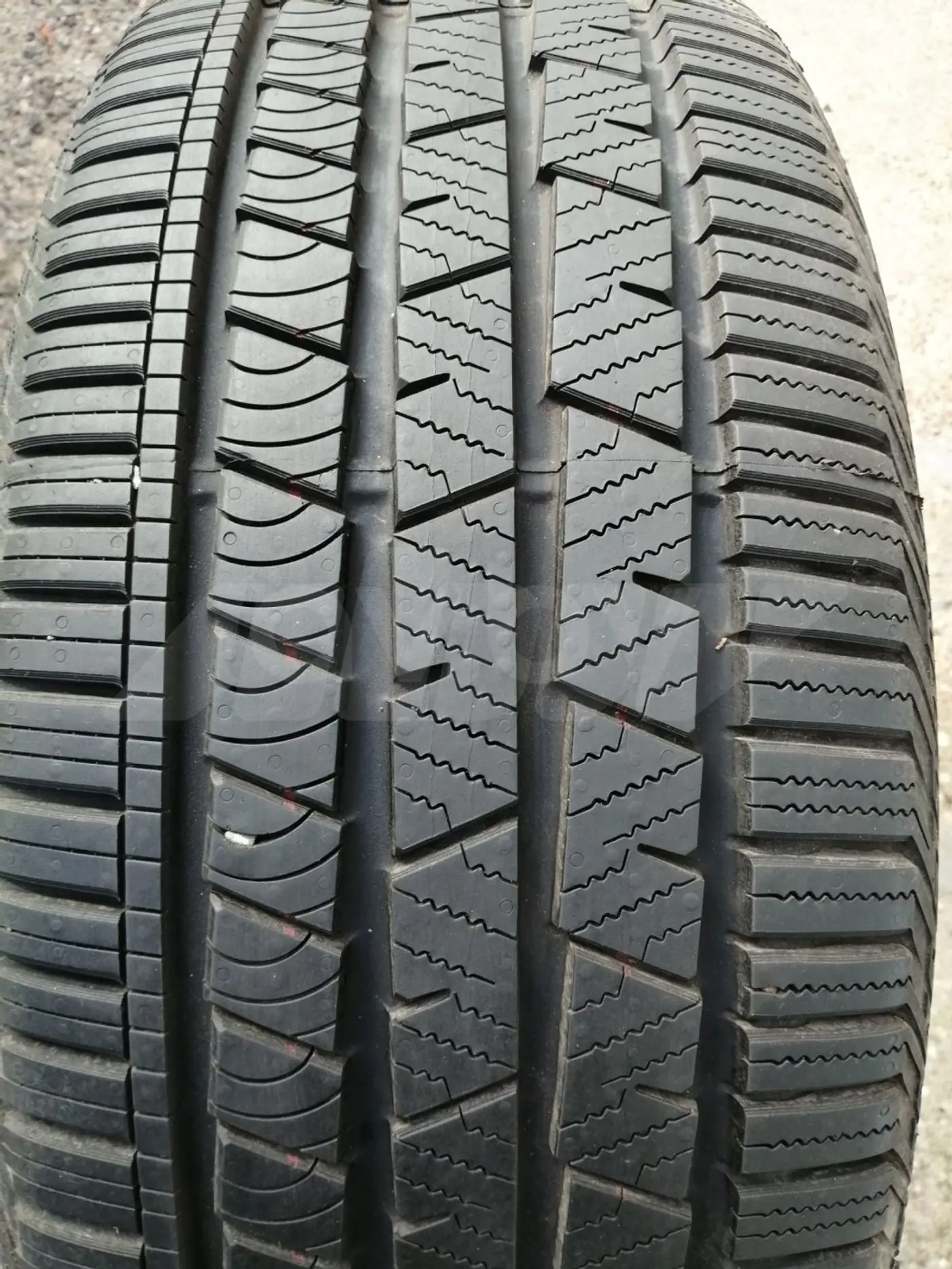 R17 225 60 Continental LX