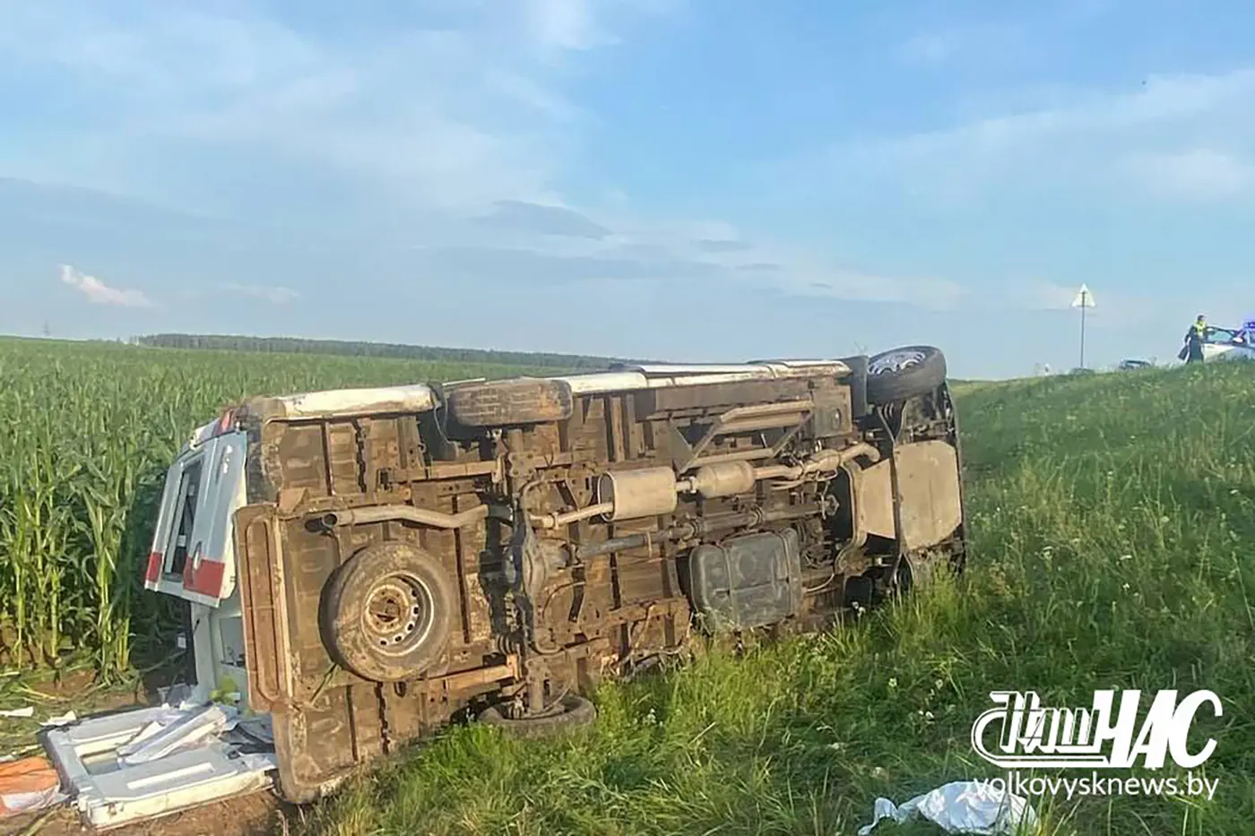 Рейс скорой закончился аварией: пострадали фельдшеры и пациент