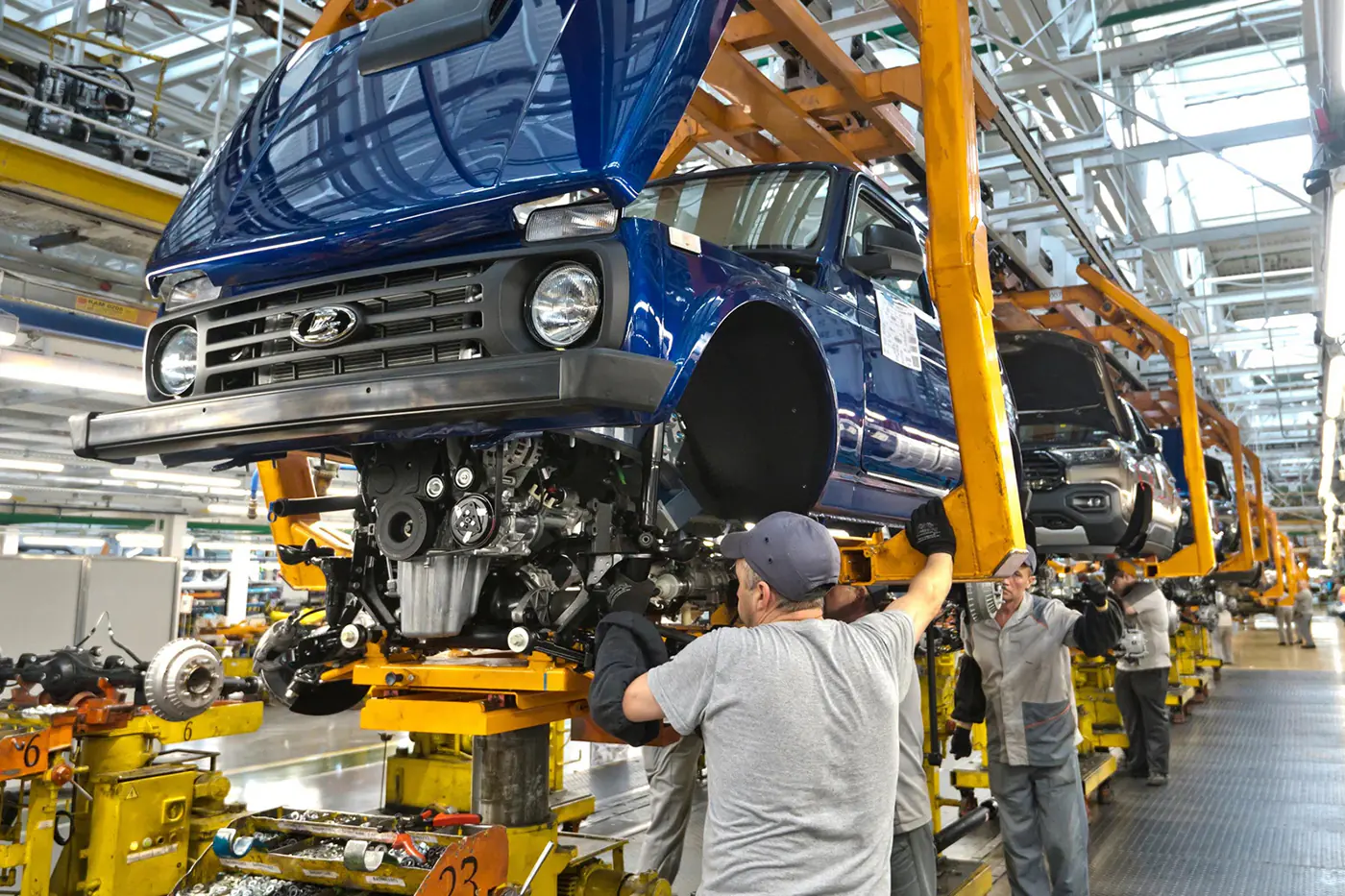 АвтоВАЗ запустил производство обновленной Lada Niva Legend