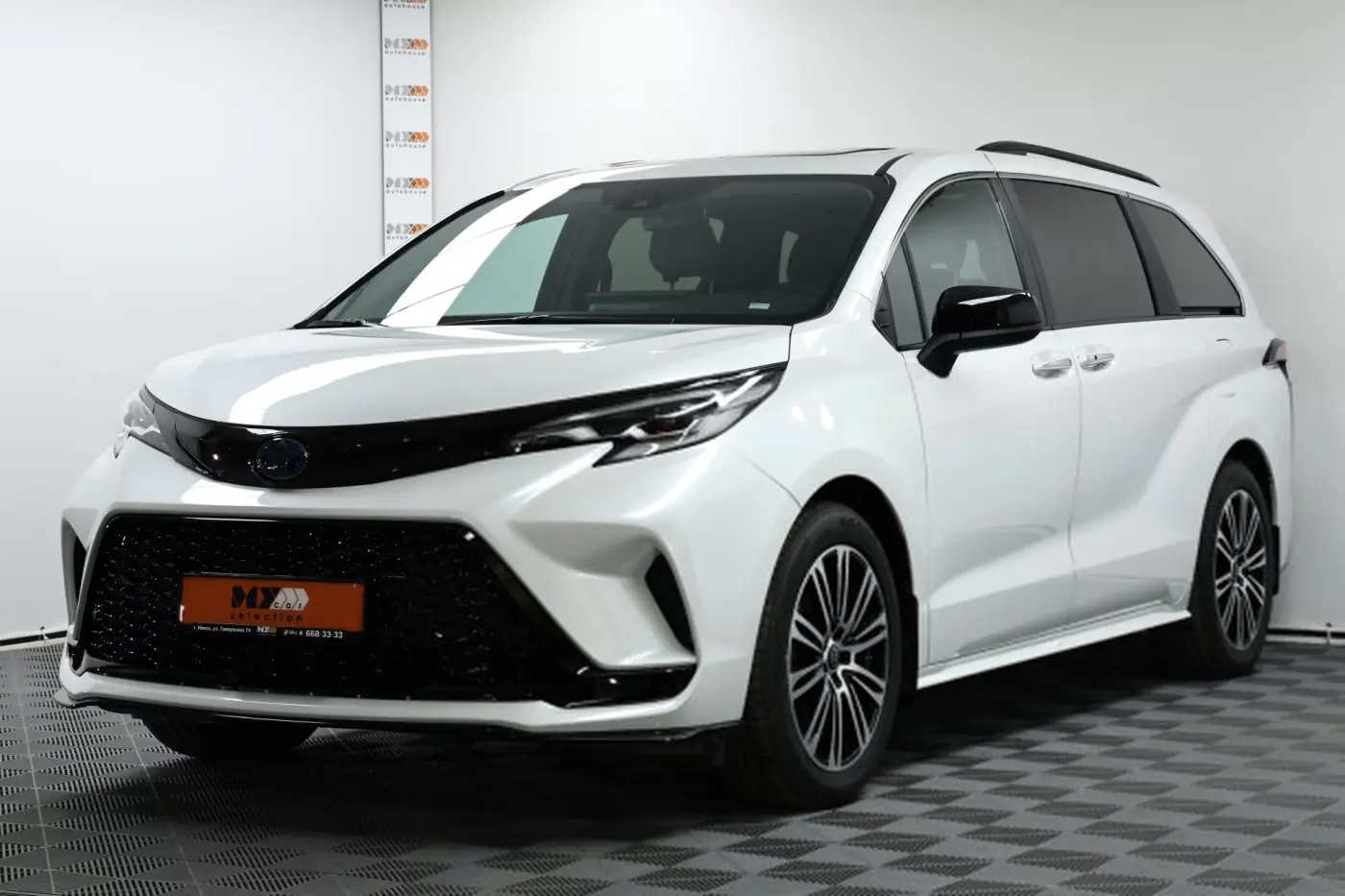 Toyota Sienna IV, 2025