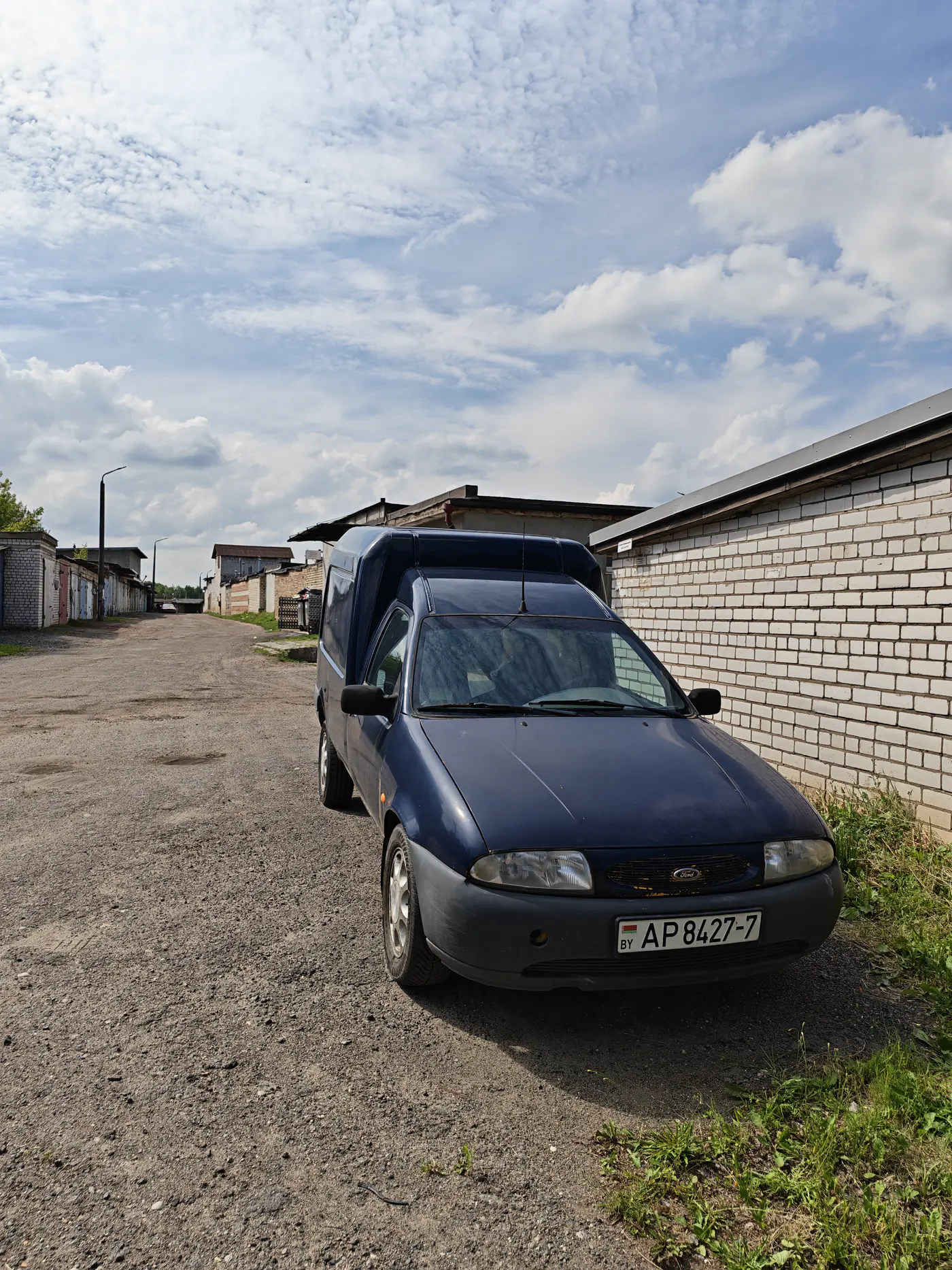 Ford Courier 1998