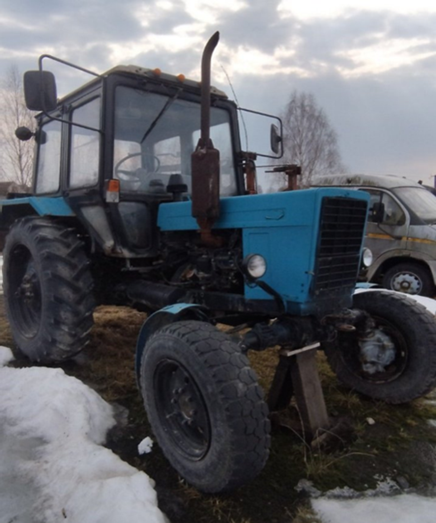 колесный трактор Беларус 82.1 2001