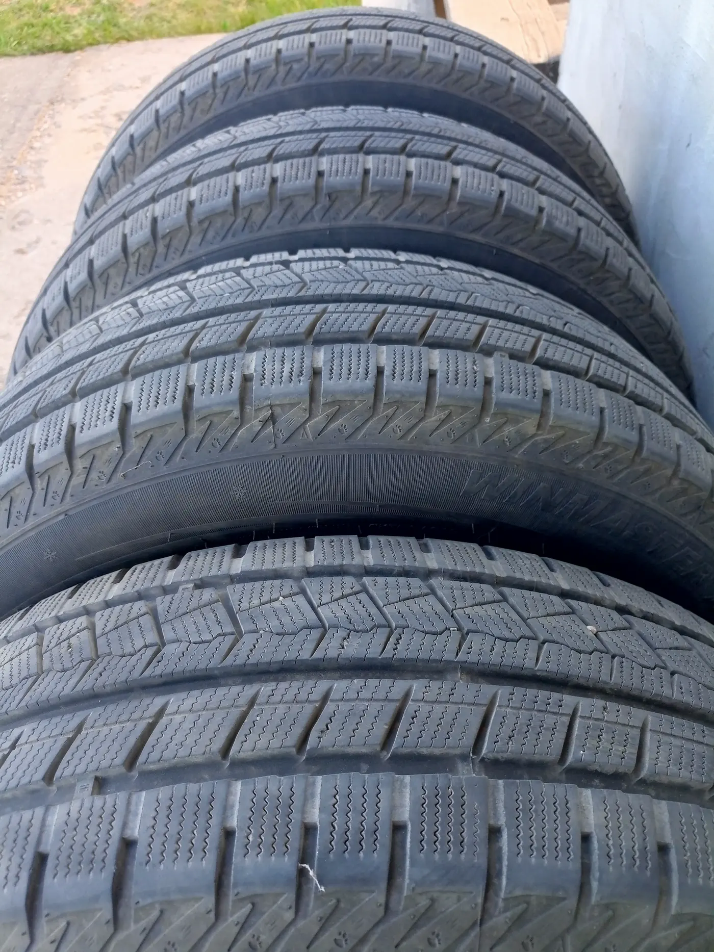 R18 225 60 Arivo Winmaster ARW2