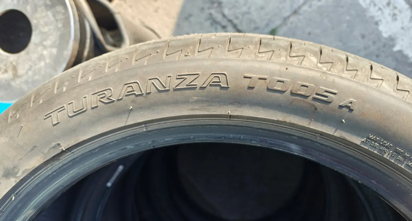 R18 215 45 Bridgestone Turanza T005A