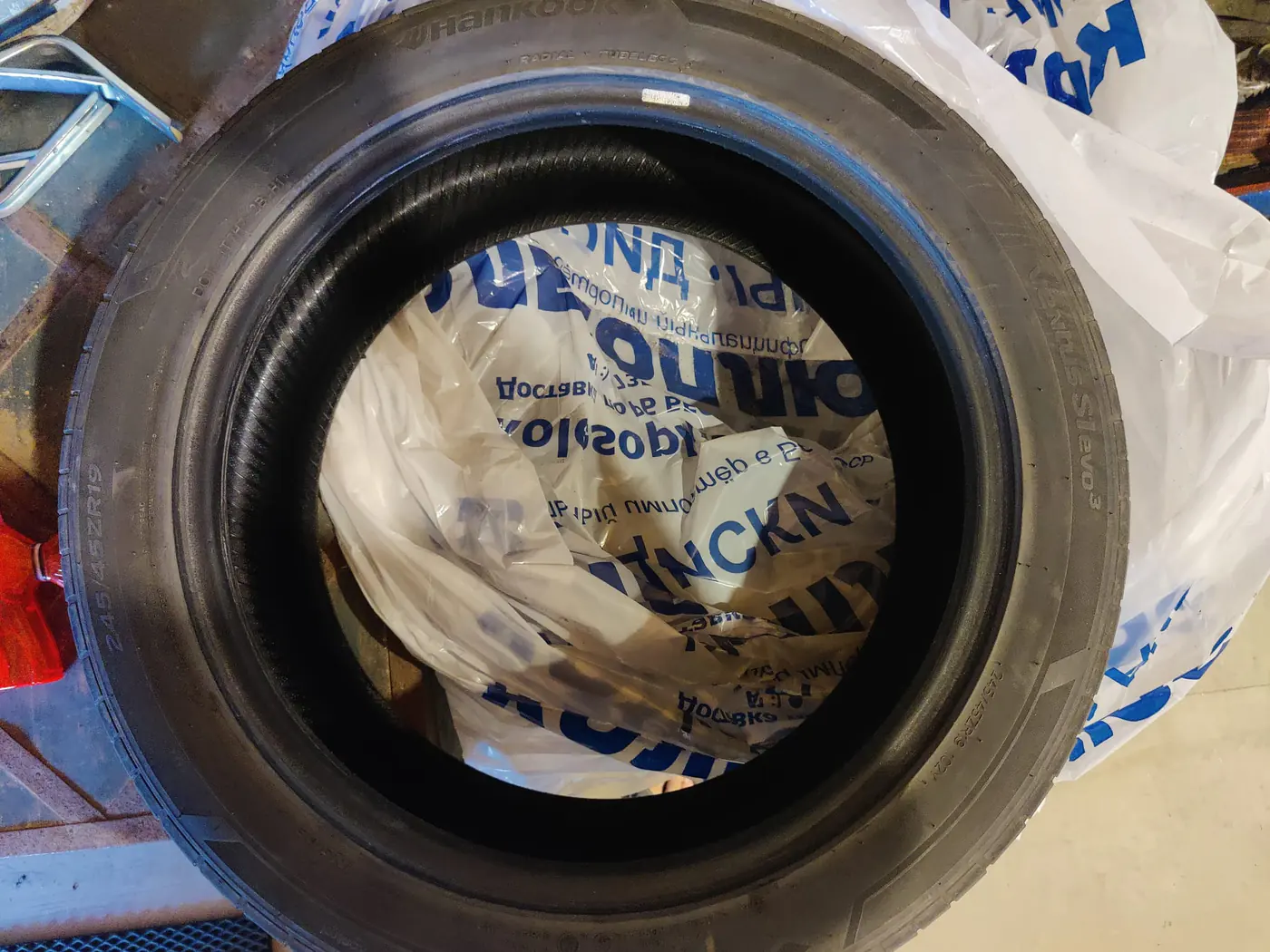 R19 245 45 Hankook Ventus S1 Evo3