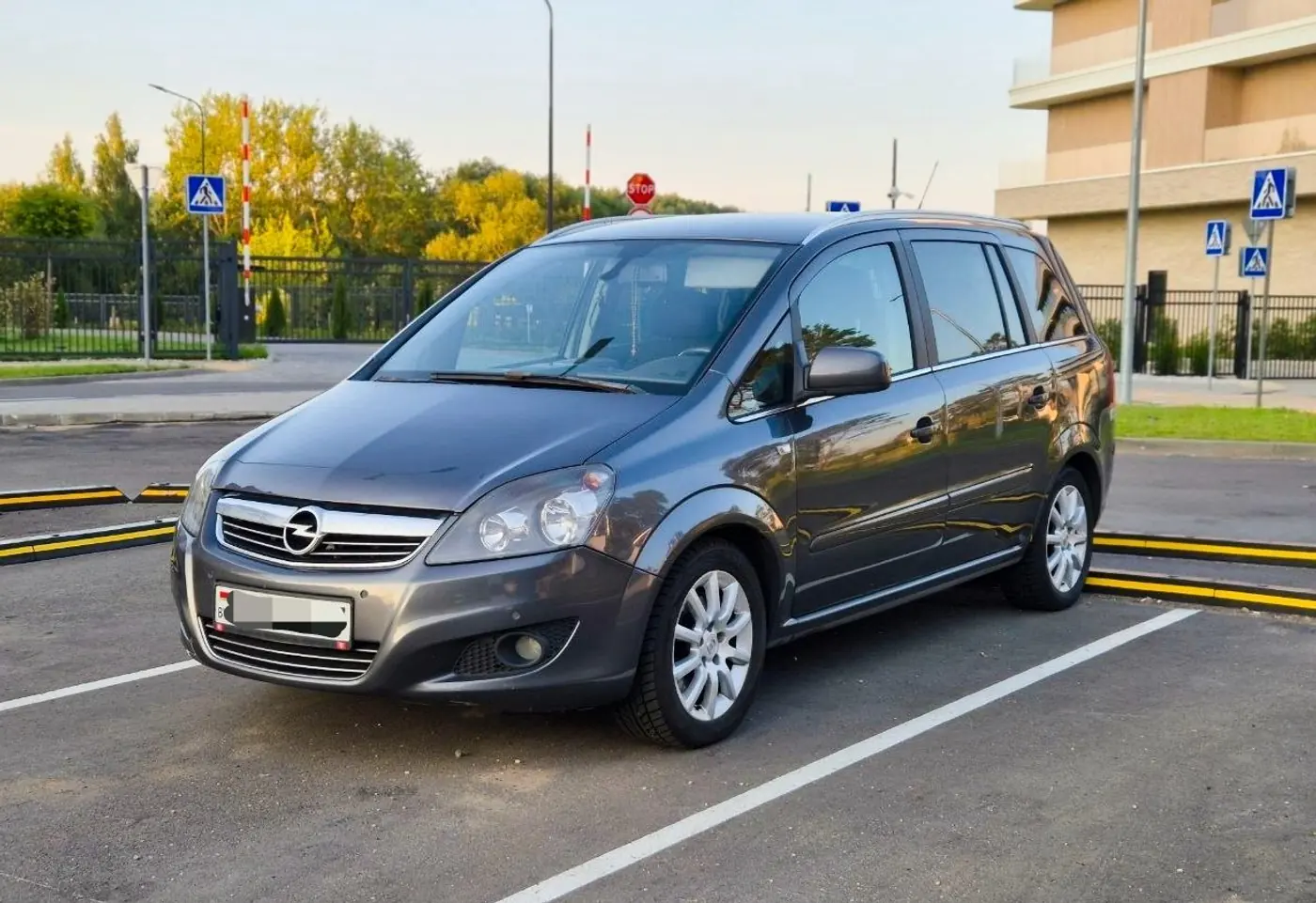 Opel Zafira B Рестайлинг, 2010