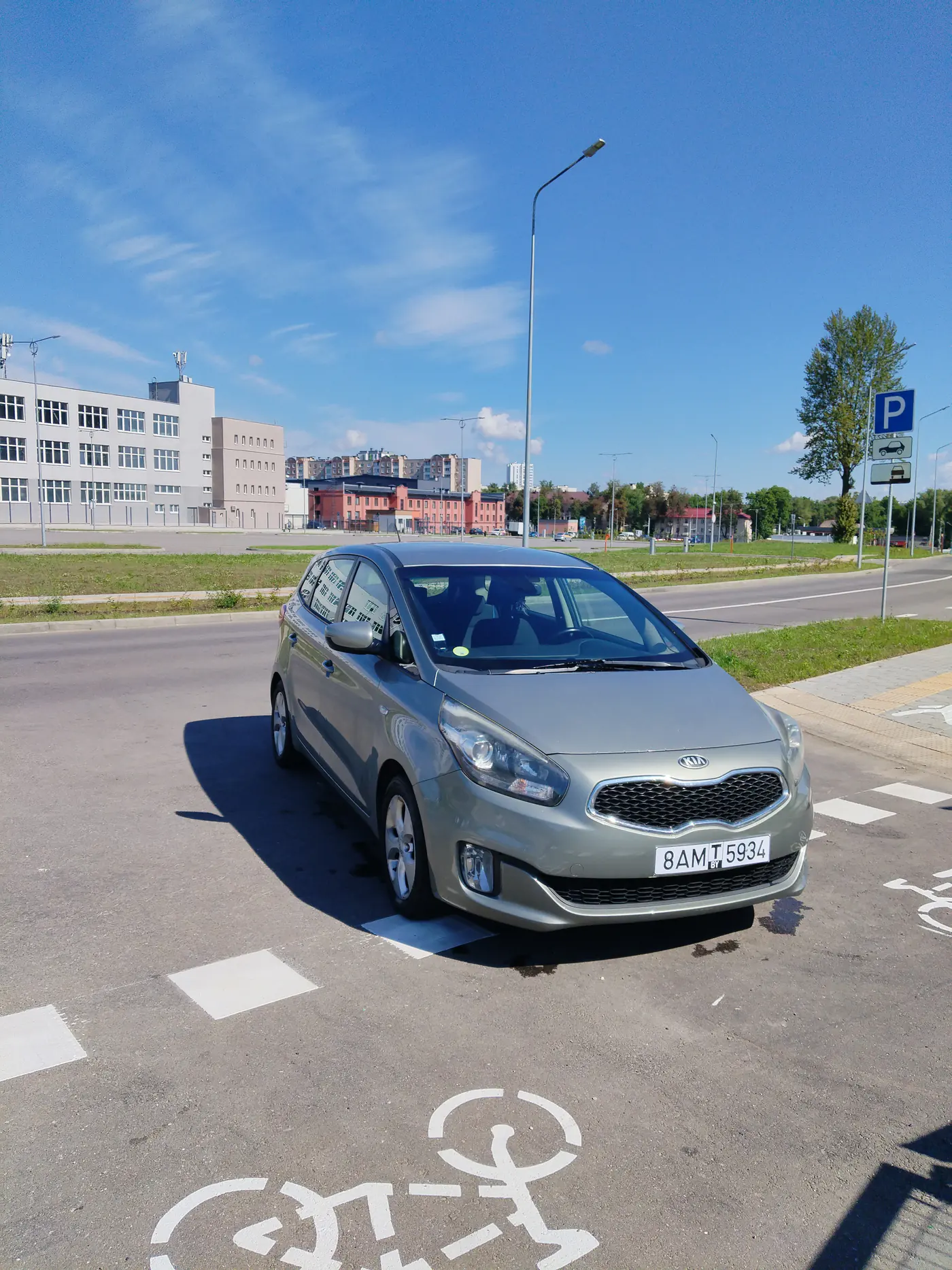 Kia Carens III (RP), 2013