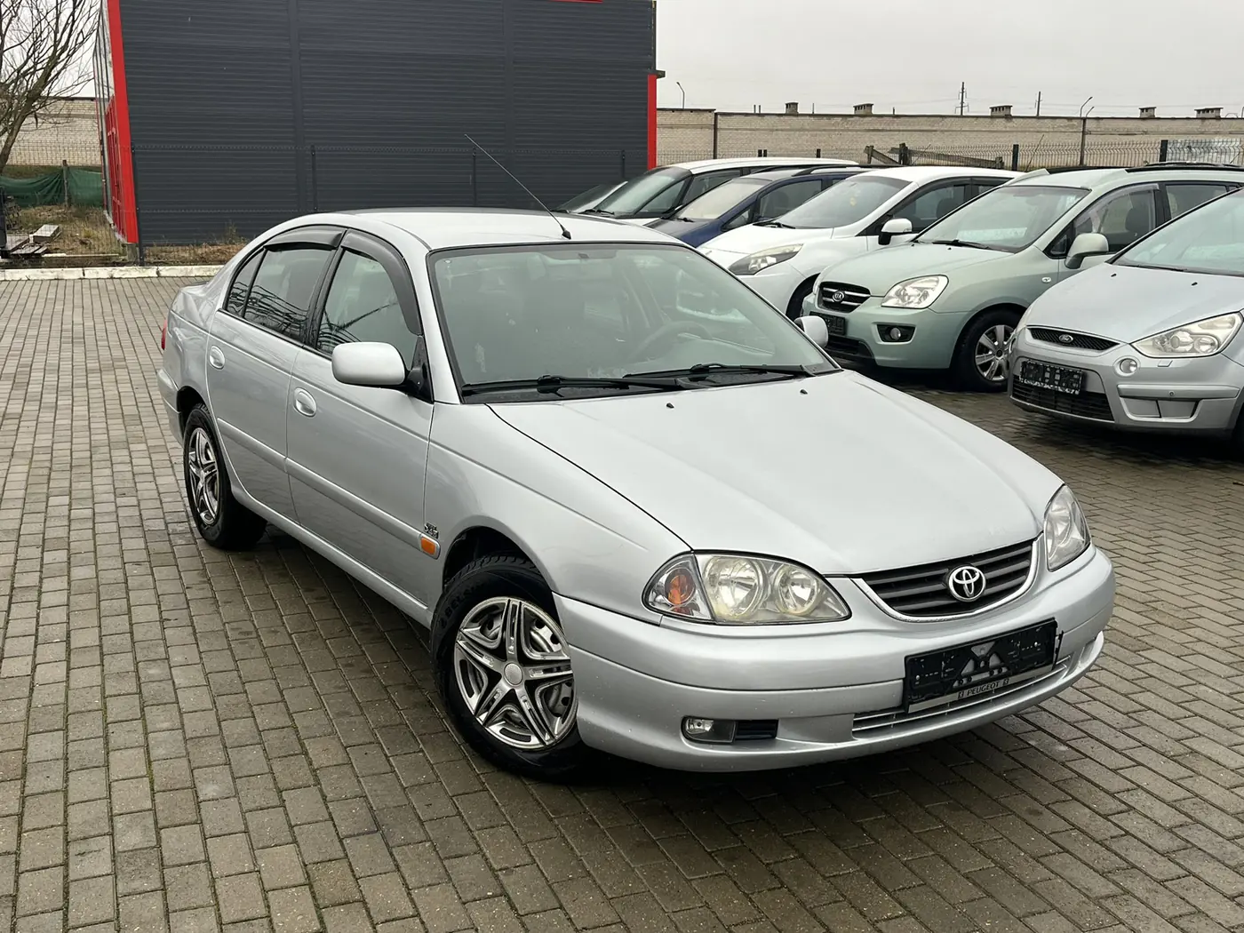 Toyota Avensis I Рестайлинг, 2001